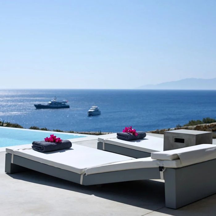 Villa Grande N | A charming villa overlooking the sea