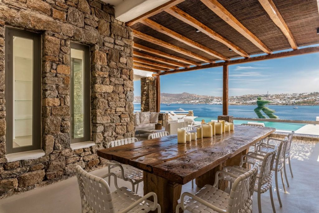 Villa Lava – A beautiful villa with panoramic sea and sunset views