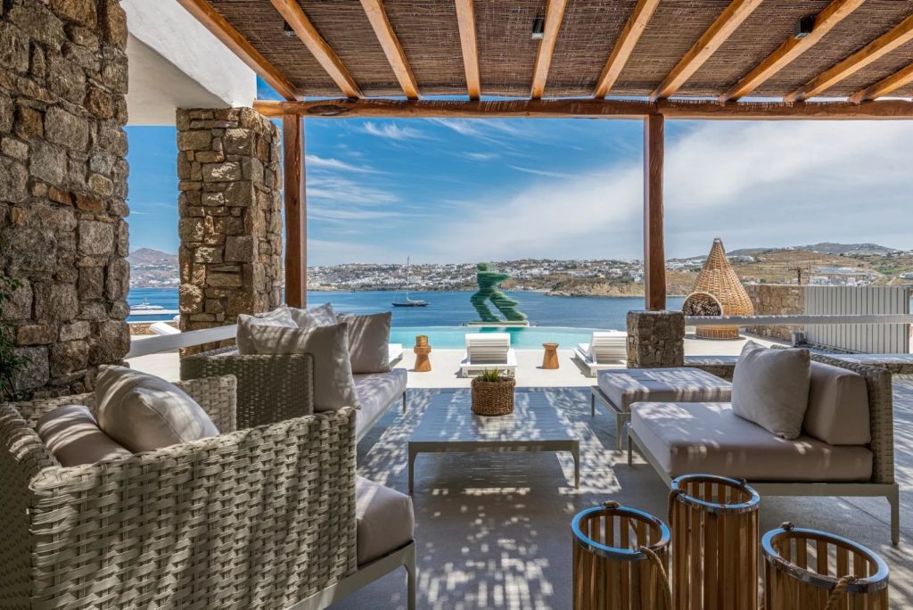 Villa Lava – A beautiful villa with panoramic sea and sunset views