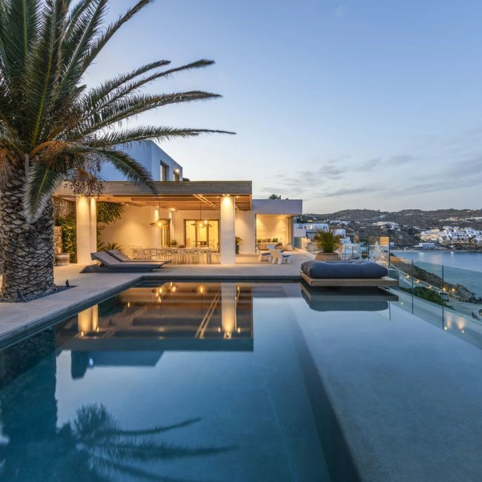 Villa Lilium II | Fantastic Villa located just above the world famous beach of Psarou