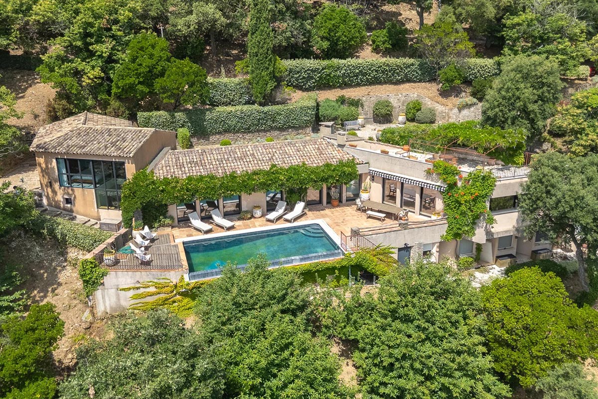 nature villa var | Beauchamp Estates