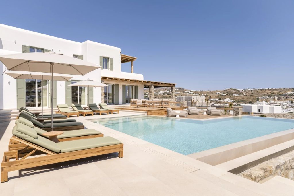 Villa Oriana | A modern luxury retreat nestled in Ornos