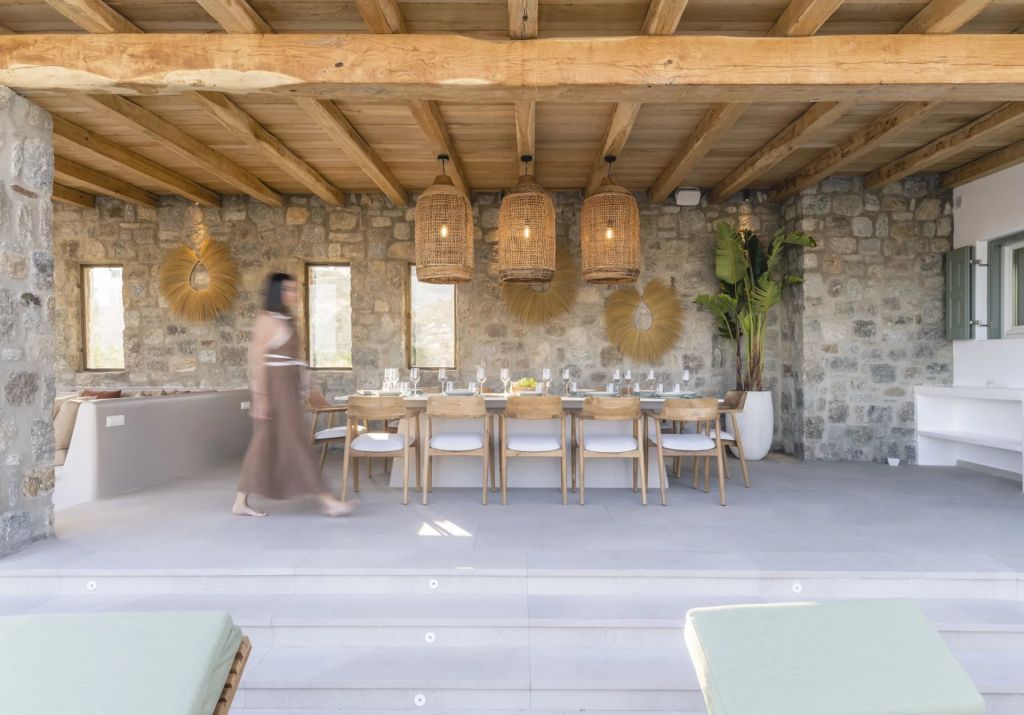 Villa Oriana | A modern luxury retreat nestled in Ornos