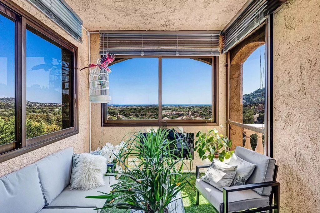 Villa provençale – 4 bedrooms – sea view on Capitou hill in Mandelieu