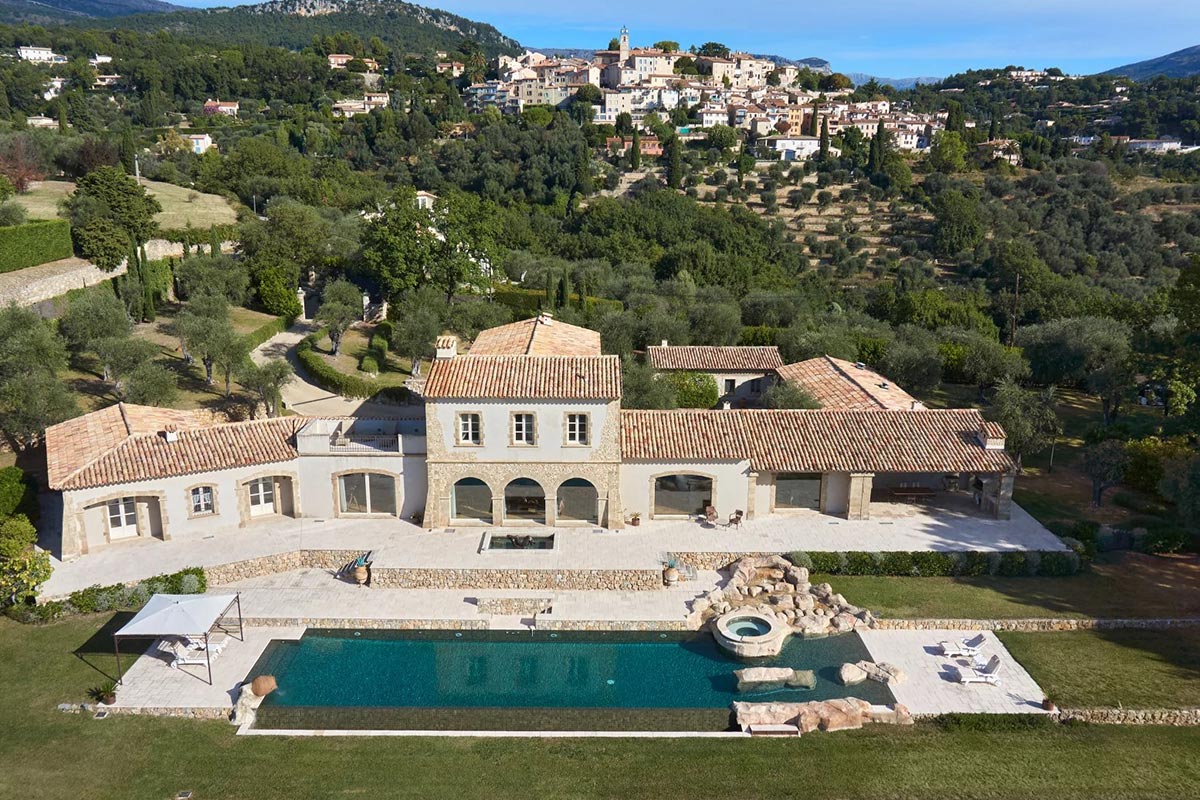 provençale ville châteauneuf grasse | Beauchamp Estates