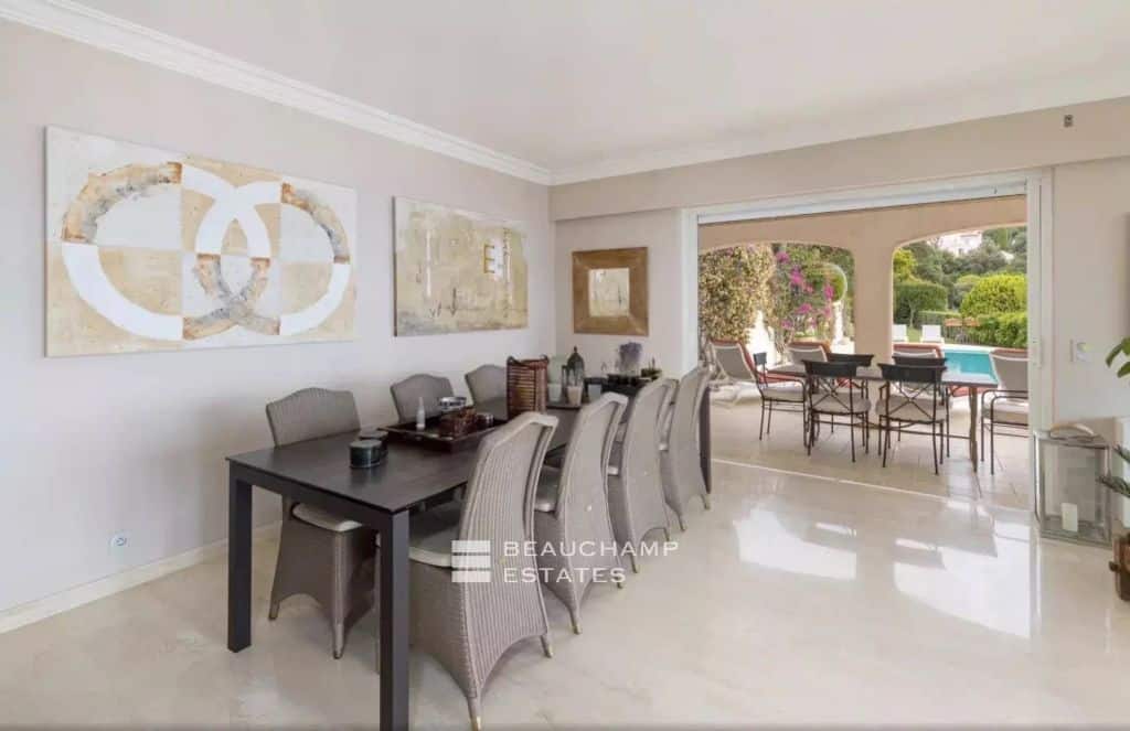 VILLA -THÉOULE-SUR-MER