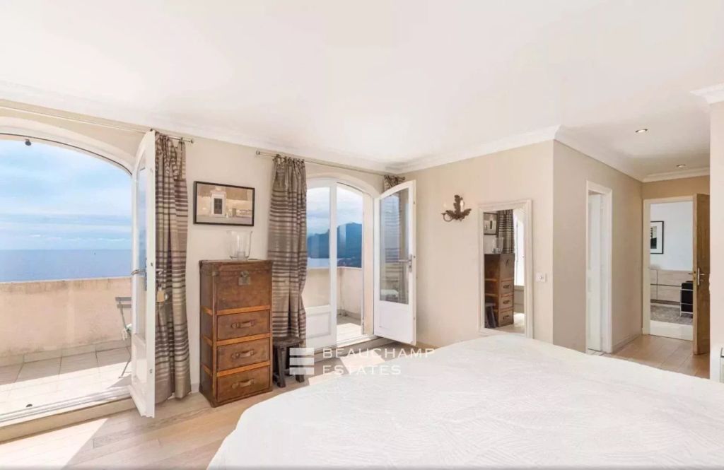 VILLA -THÉOULE-SUR-MER