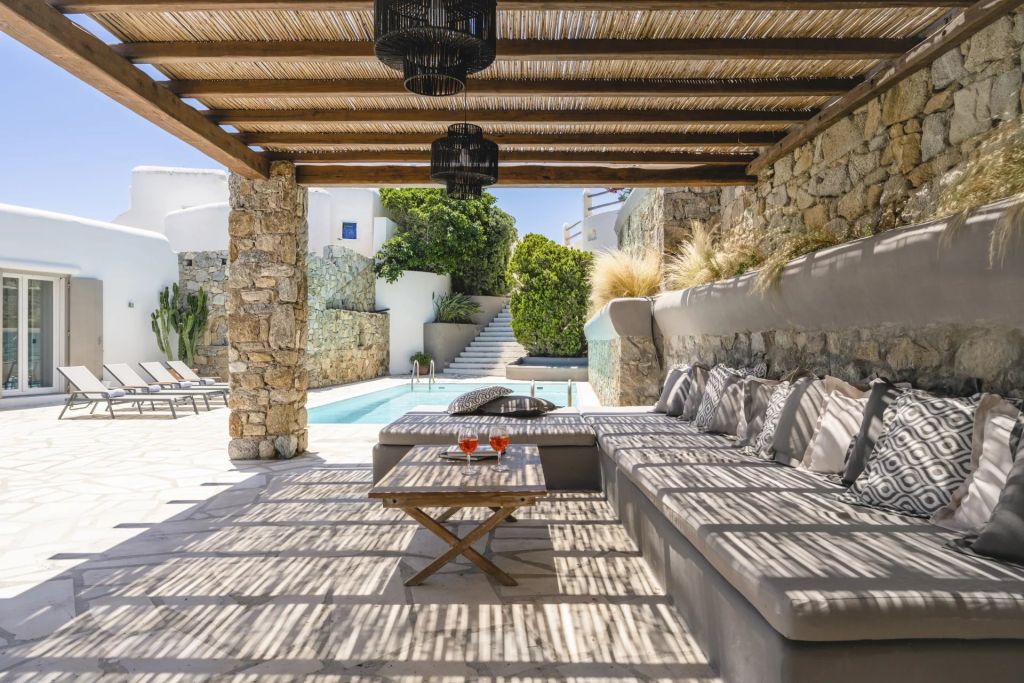 Villa Zena | An elegant villa with magnificent views