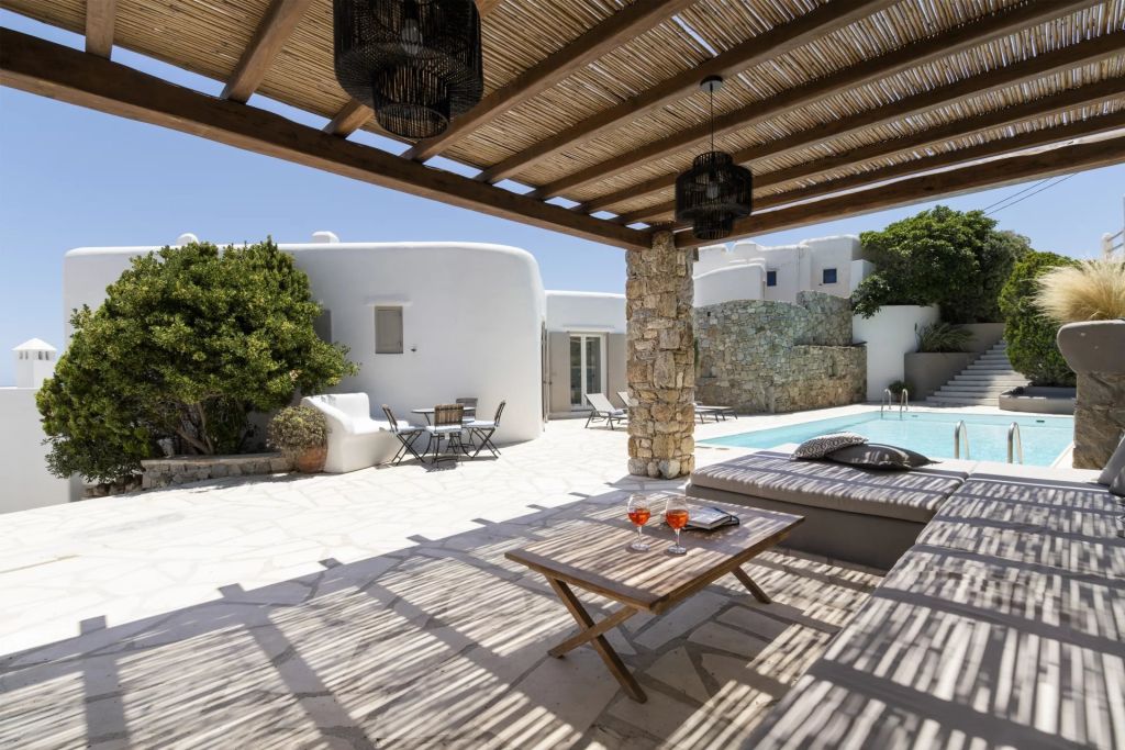 Villa Zena | An elegant villa with magnificent views