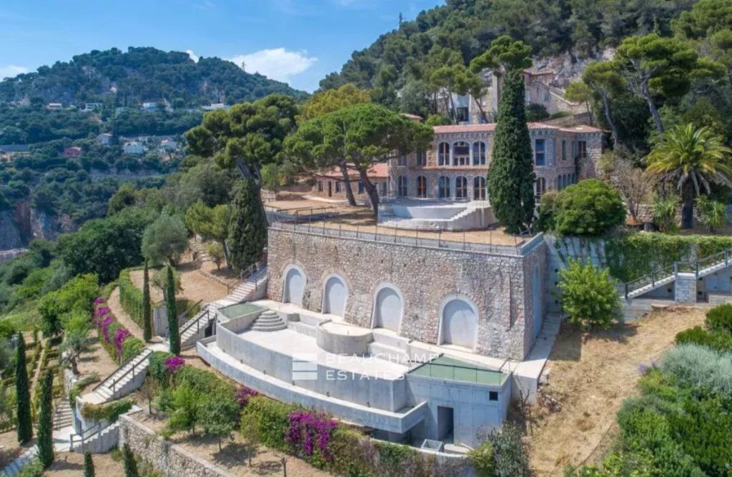 VILLEFRANCHE-SUR-MER – UNIQUE SEA VIEW BASTIDE