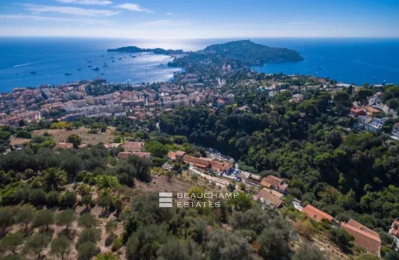 VILLEFRANCHE-SUR-MER – UNIQUE SEA VIEW BASTIDE