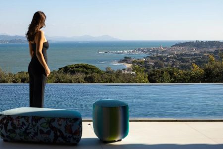 vue mer gassin | Beauchamp Estates
