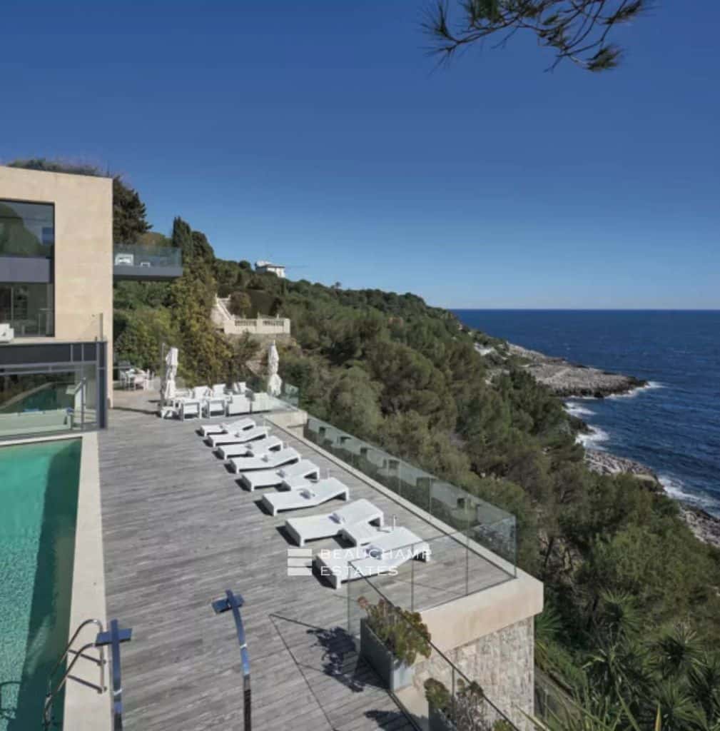 Water edge villa Saint Jean Cap Ferrat