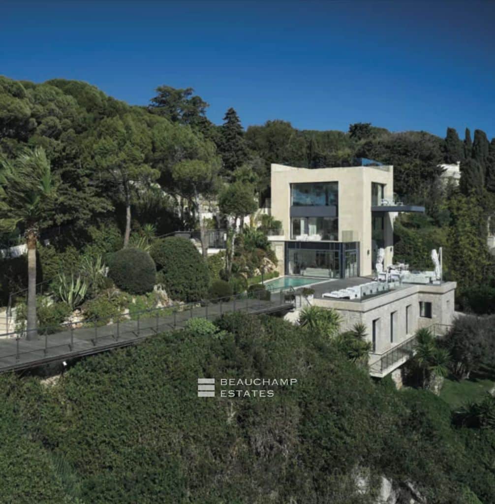 Water edge villa Saint Jean Cap Ferrat