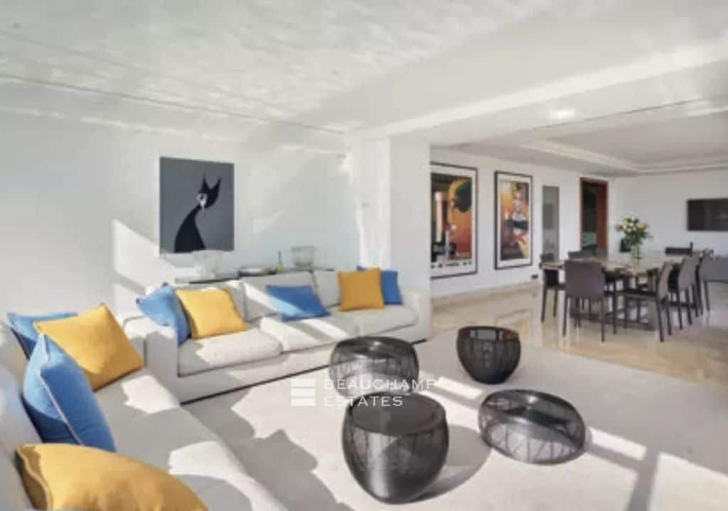 Water edge villa Saint Jean Cap Ferrat