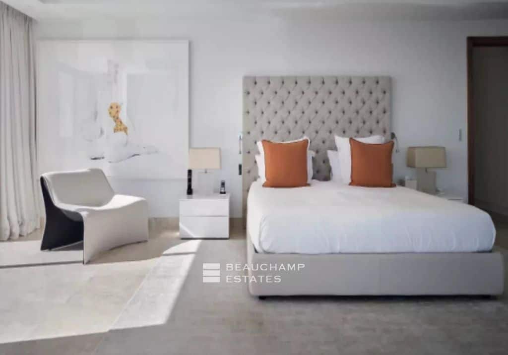 Water edge villa Saint Jean Cap Ferrat