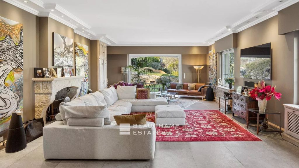 4-Bedroom Neo-Provençal Villa with Sea View – Mougins