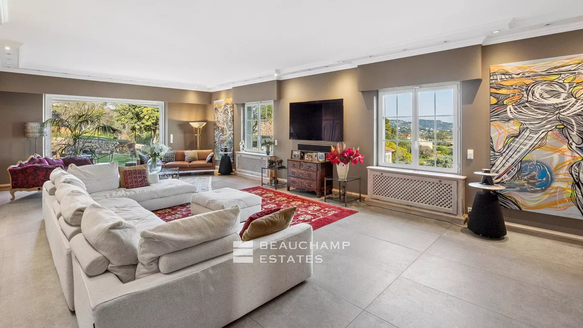 4-bedroom villa with panoramic sea views in Mougins 4-bedroom villa with panoramic sea views in Mougins