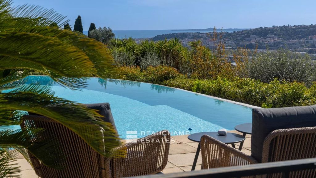 5-Bedroom Neo-Provençal Villa with Pool – Nice Fabron