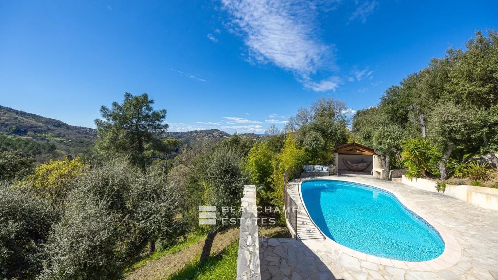 5-bedroom Provençal villa in the heart of the Esterel Natural Park