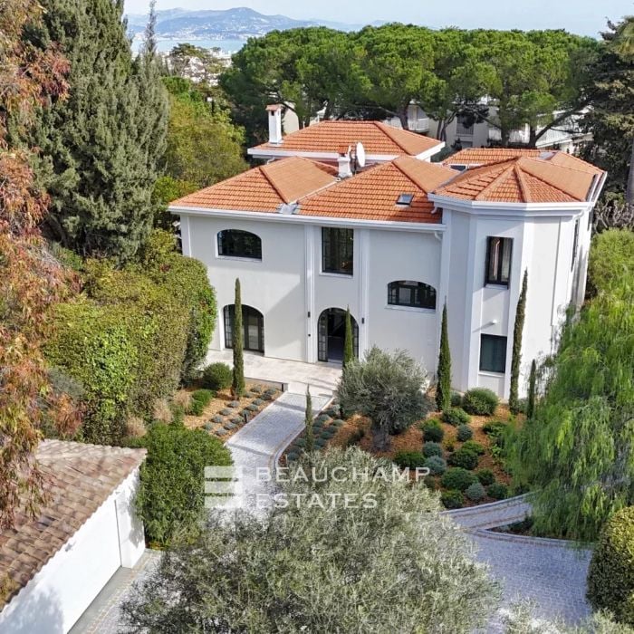 art deco 6 bedrooms villa with swimming pool – cap d’antibes