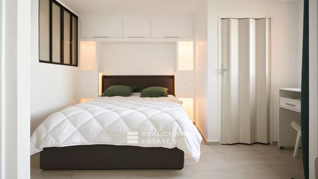 Cannes la Bocca – One bedroom apartment entirely renovated