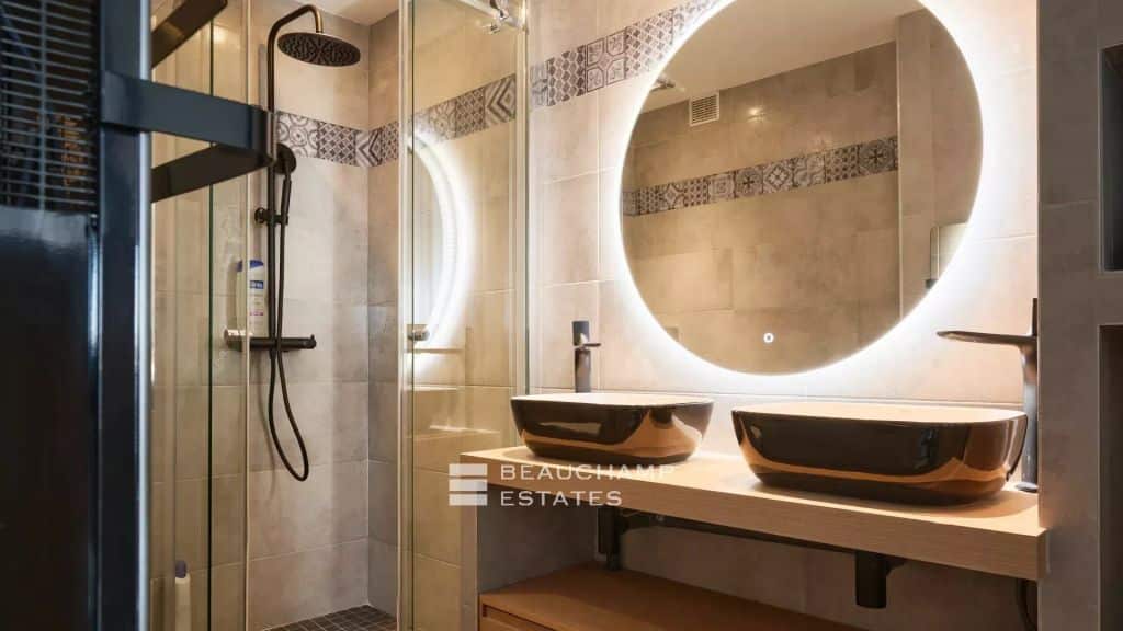 Cannes la Bocca – One bedroom apartment entirely renovated