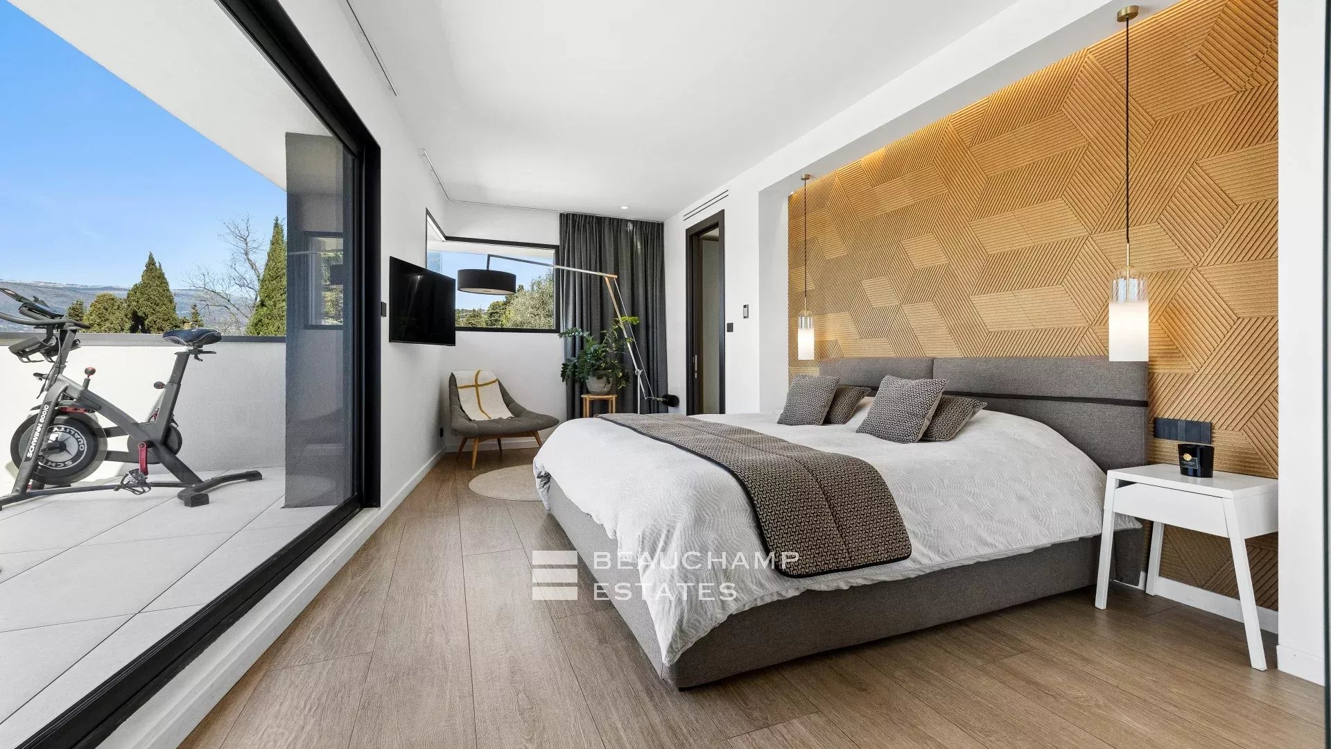 Contemporary 4-bedroom villa in Mouans-Sartoux with a pool Contemporary 4-bedroom villa in Mouans-Sartoux with a pool