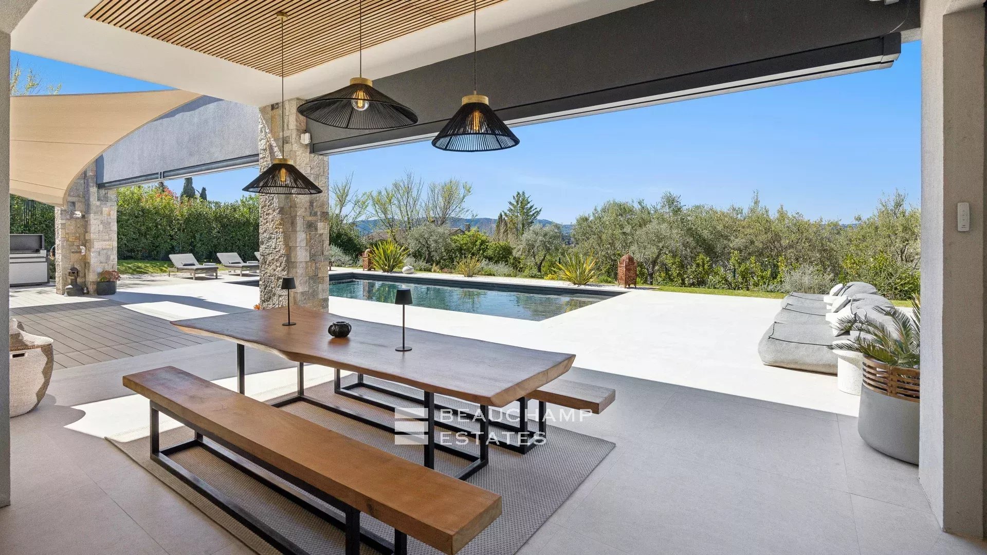 Contemporary 4-bedroom villa in Mouans-Sartoux with a pool Contemporary 4-bedroom villa in Mouans-Sartoux with a pool