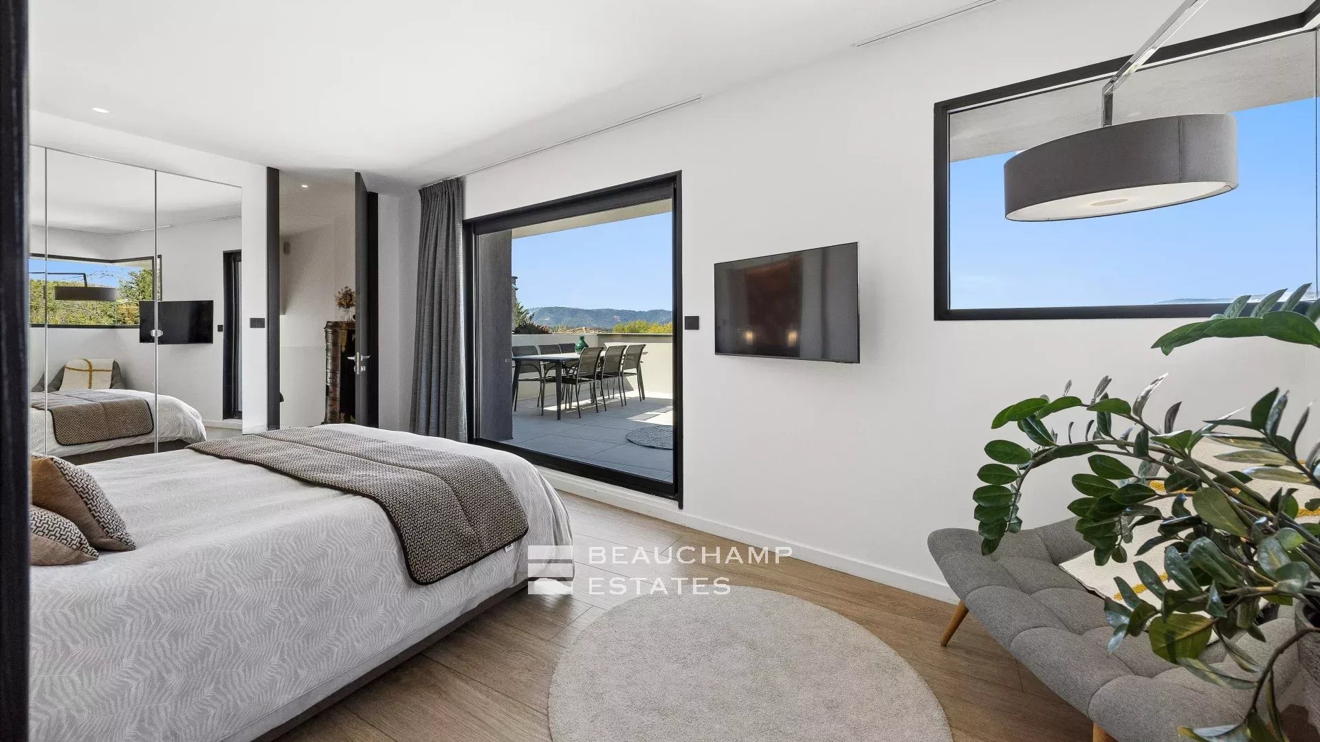 Contemporary 4-bedroom villa in Mouans-Sartoux with a pool Contemporary 4-bedroom villa in Mouans-Sartoux with a pool