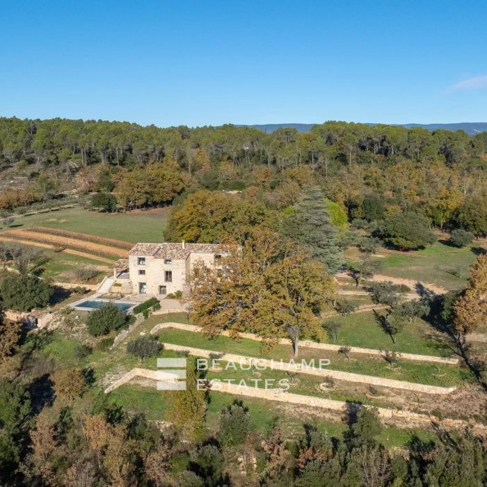 Contemporary 5-bedroom bastide with panoramic views – Lorgues