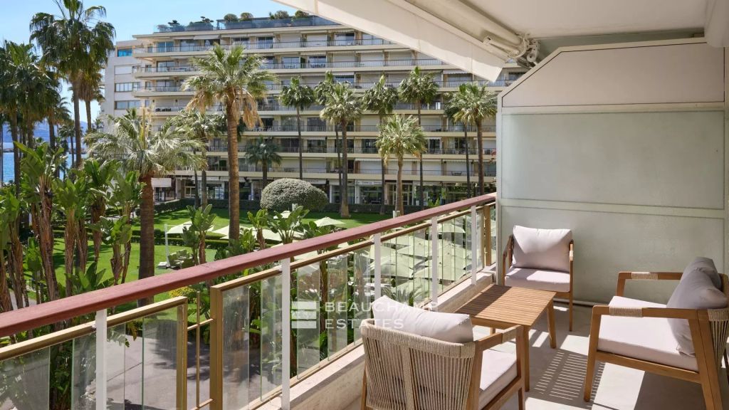 Elegant Apartment with South-Facing Terrace and High-End Features