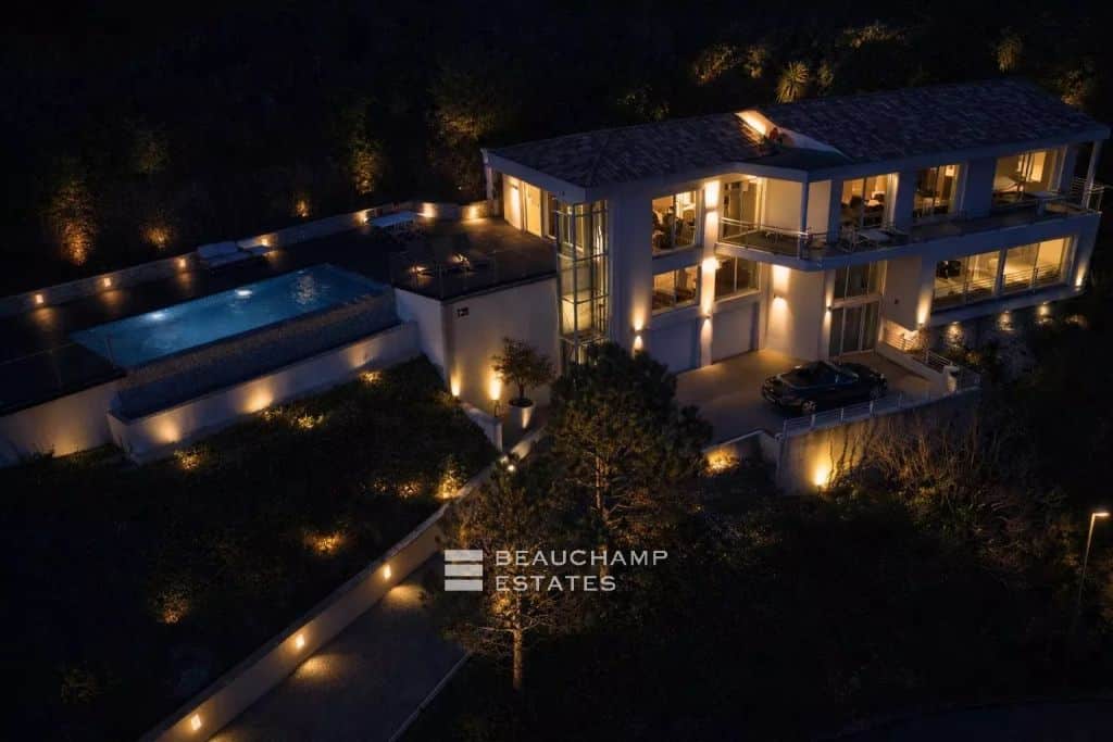 Exclusive – Contemporary 3-Bedroom villa with sea view – Saint-Raphaël