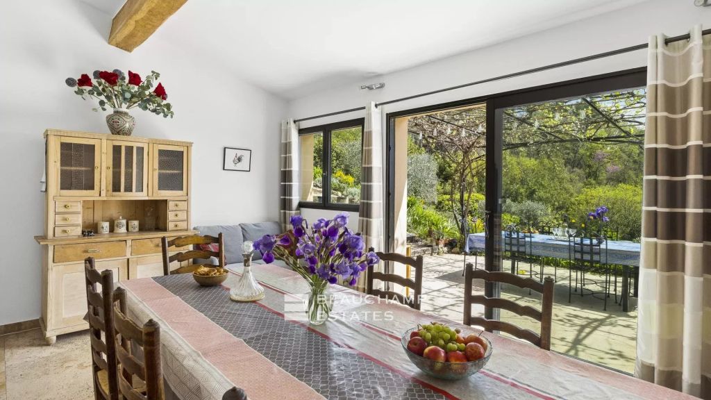 EXCLUSIVE LISTING – Private estate 9 bedrooms with river access – Fayence