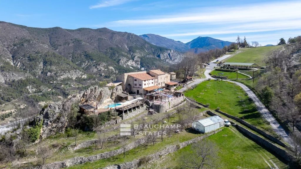 Exclusive — Private 12-bedroom estate — Nice Hinterland