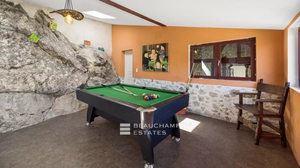 Exclusive — Private 12-bedroom estate — Nice Hinterland