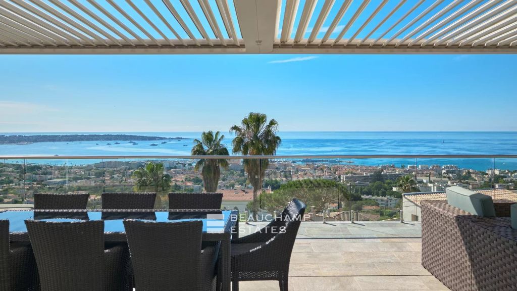 Exclusive – Stunning 5-bedroom modern villa with panoramic sea view – Golfe Juan