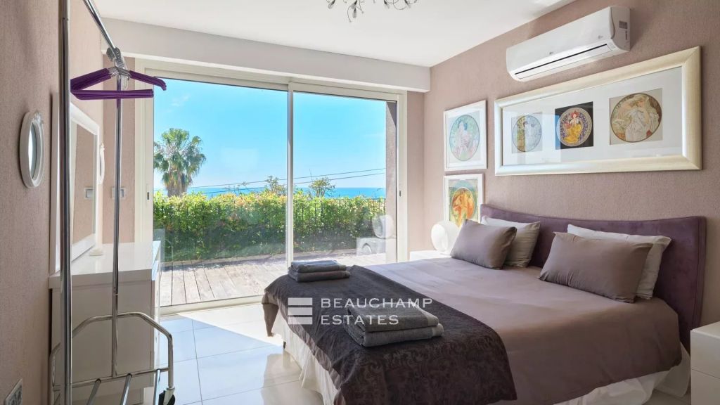 Exclusive – Stunning 5-bedroom modern villa with panoramic sea view – Golfe Juan