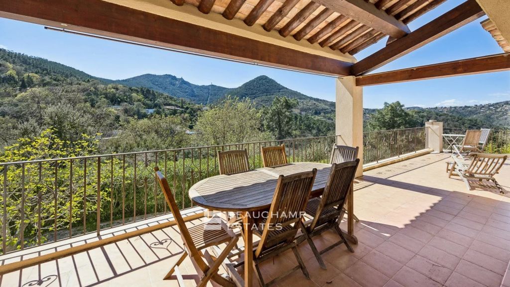 Family Property in a Protected Natural Park