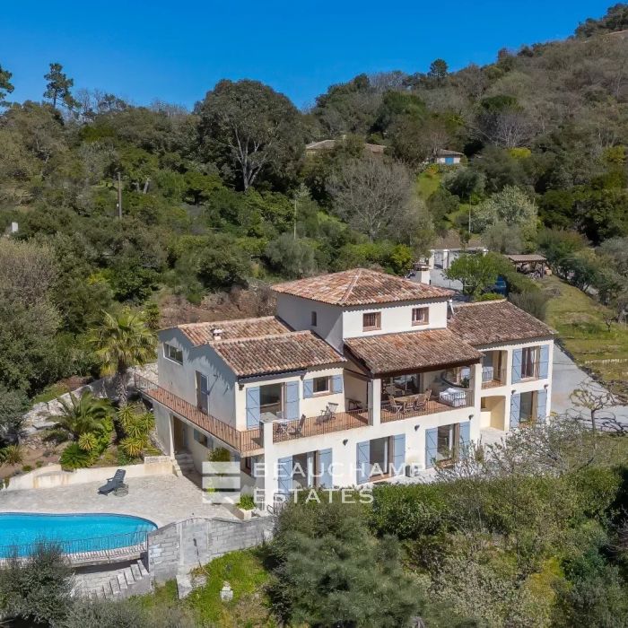 5-bedroom Provençal villa in the heart of the Esterel Natural Park
