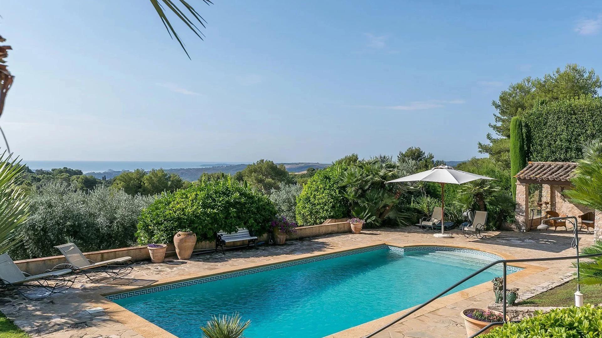 Luxury Saint-Paul-de-Vence holiday rentals | Beauchamp Estates Luxury Saint-Paul-de-Vence holiday rentals | Beauchamp Estates