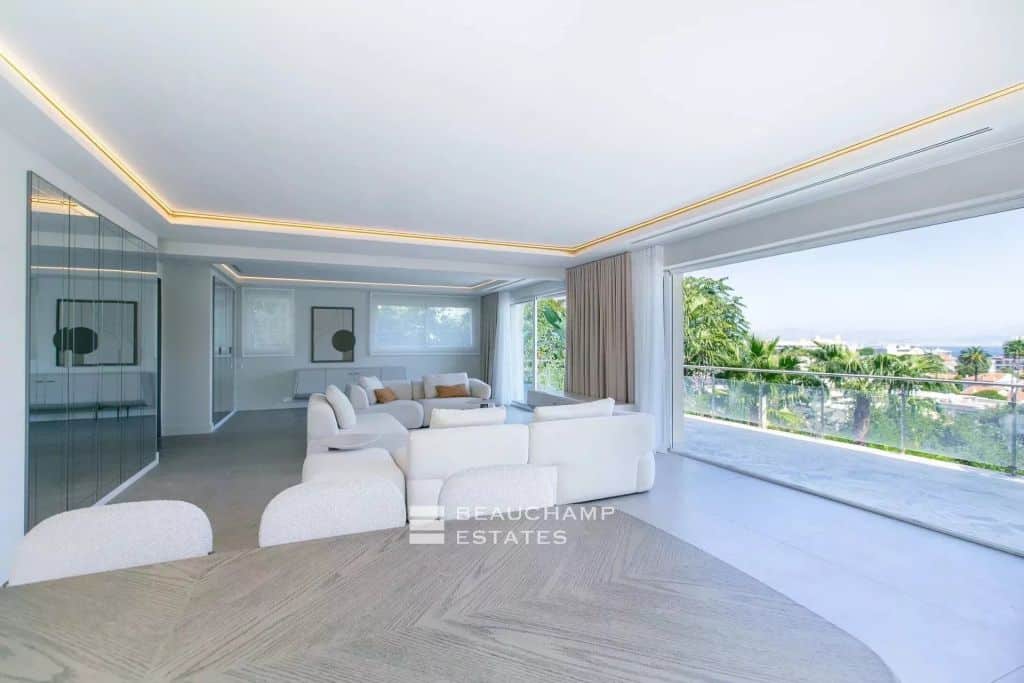 Modern villa – 6 bedrooms – panoramic sea view – cap d’antibes