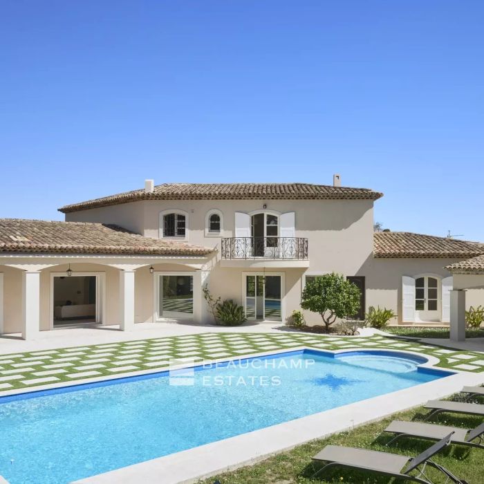 Neo-Provençal 5-bedroom villa with pool – Valbonne
