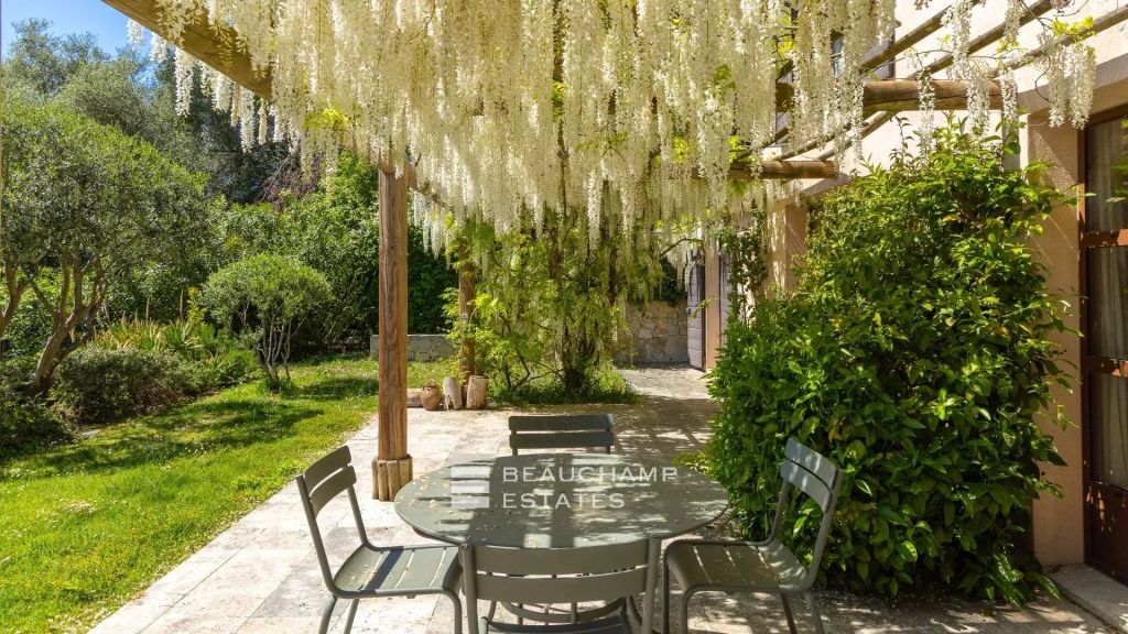 Neo-Provençal 5-Bedroom Villa with Sea View – Châteauneuf-Grasse
