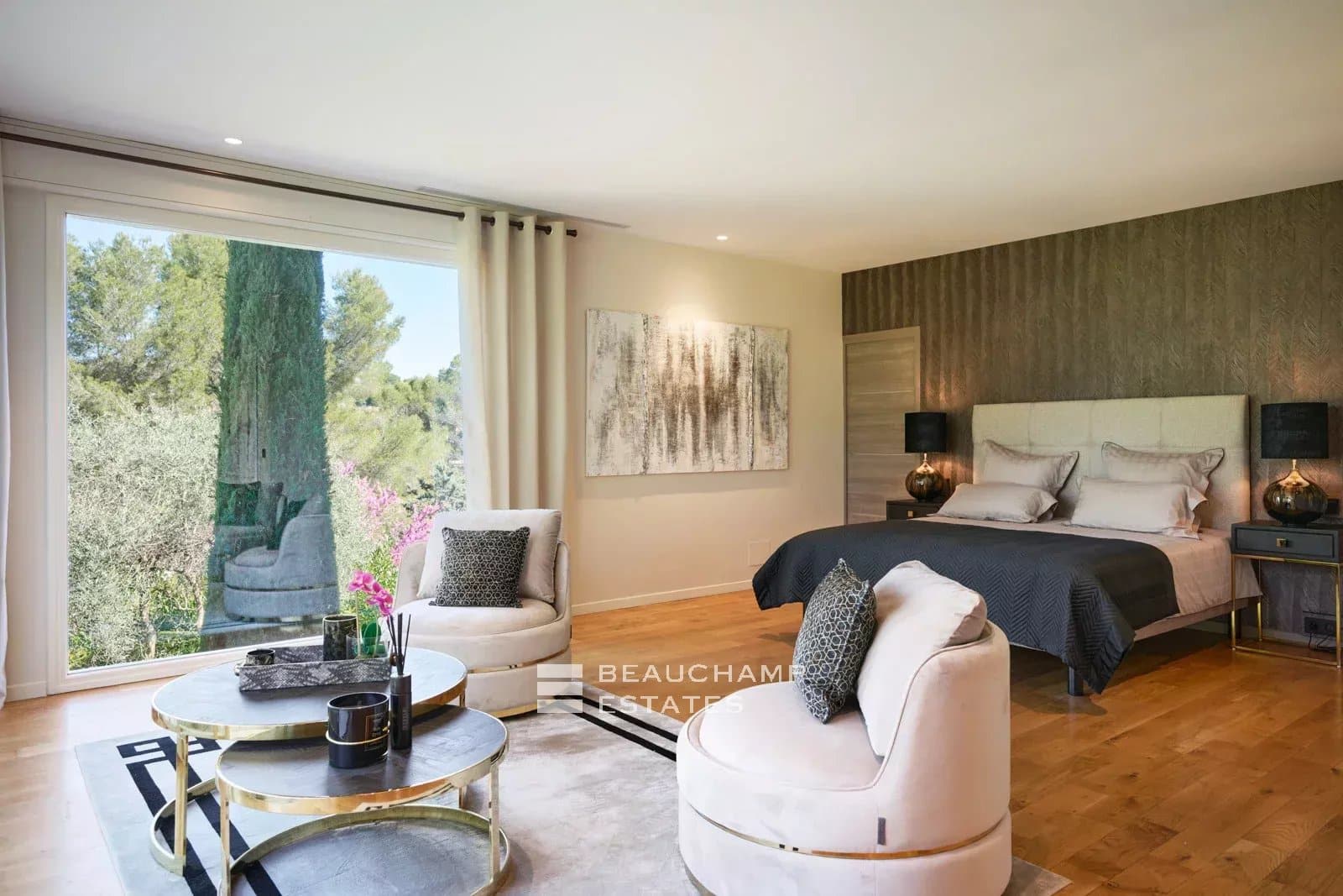Neo-Provençal villa – 5 suites, swimming pool, 3,600 m² park – Mougins Neo-Provençal villa – 5 suites, swimming pool, 3,600 m² park – Mougins