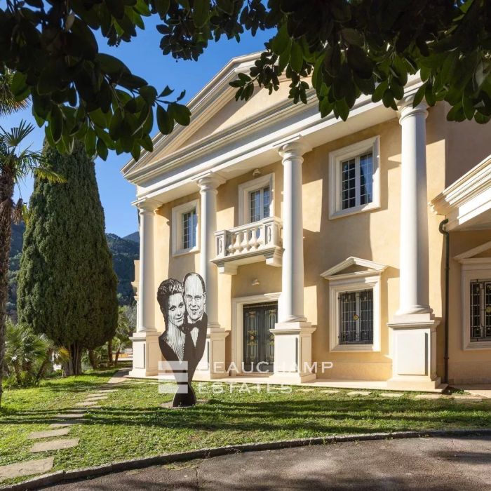Palladian Villa with Large Private Estate – Menton