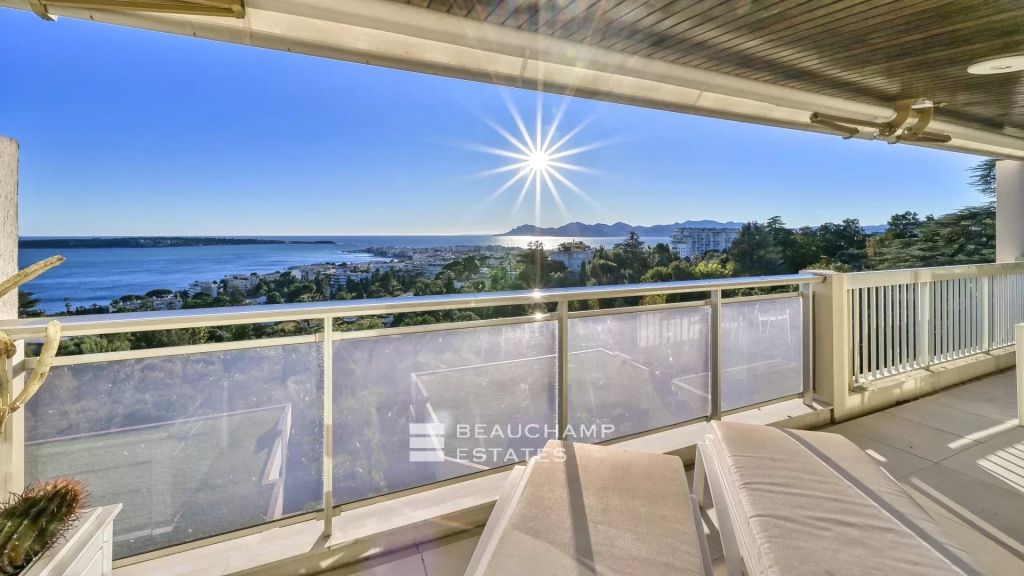 Apartment with panoramic sea view – 3 bedrooms – cannes californie