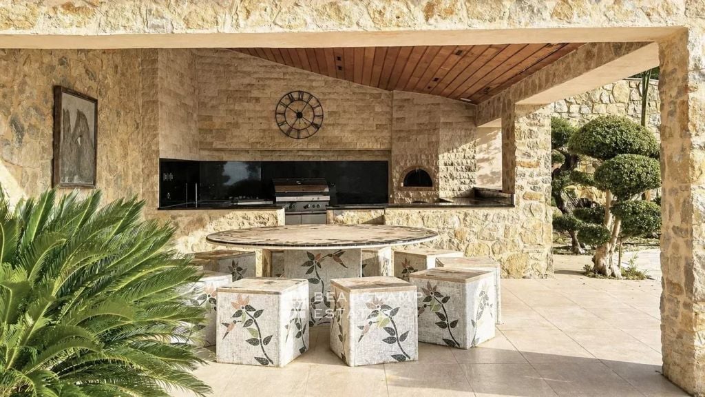 Prestigious contemporary property within a private gated estate, enjoying sweeping panoramic views over Saint-Tropez