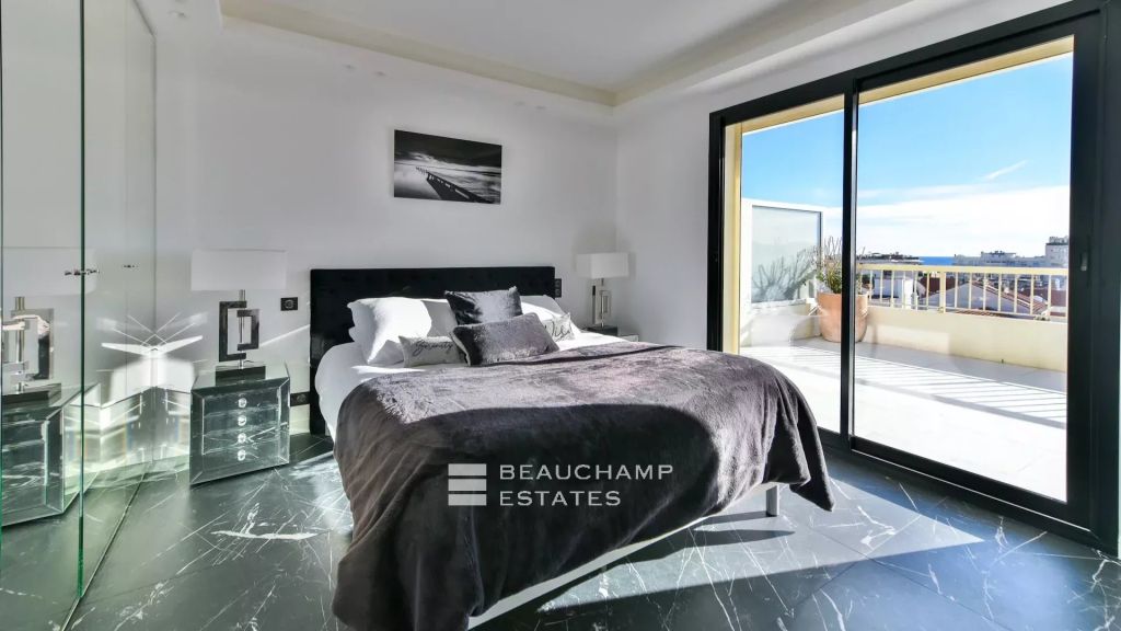 4-bedroom penthouse with panoramic sea view – Cannes city center
