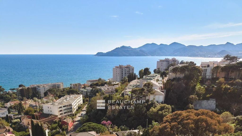 5-bedroom property to renovate with panoramic sea view – Cannes – La Croix-des-Gardes
